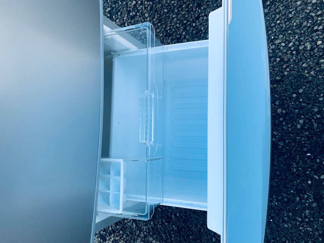 ♦Panasonic ノンフロン冷凍冷蔵庫【2013年製】NR-B145W-S