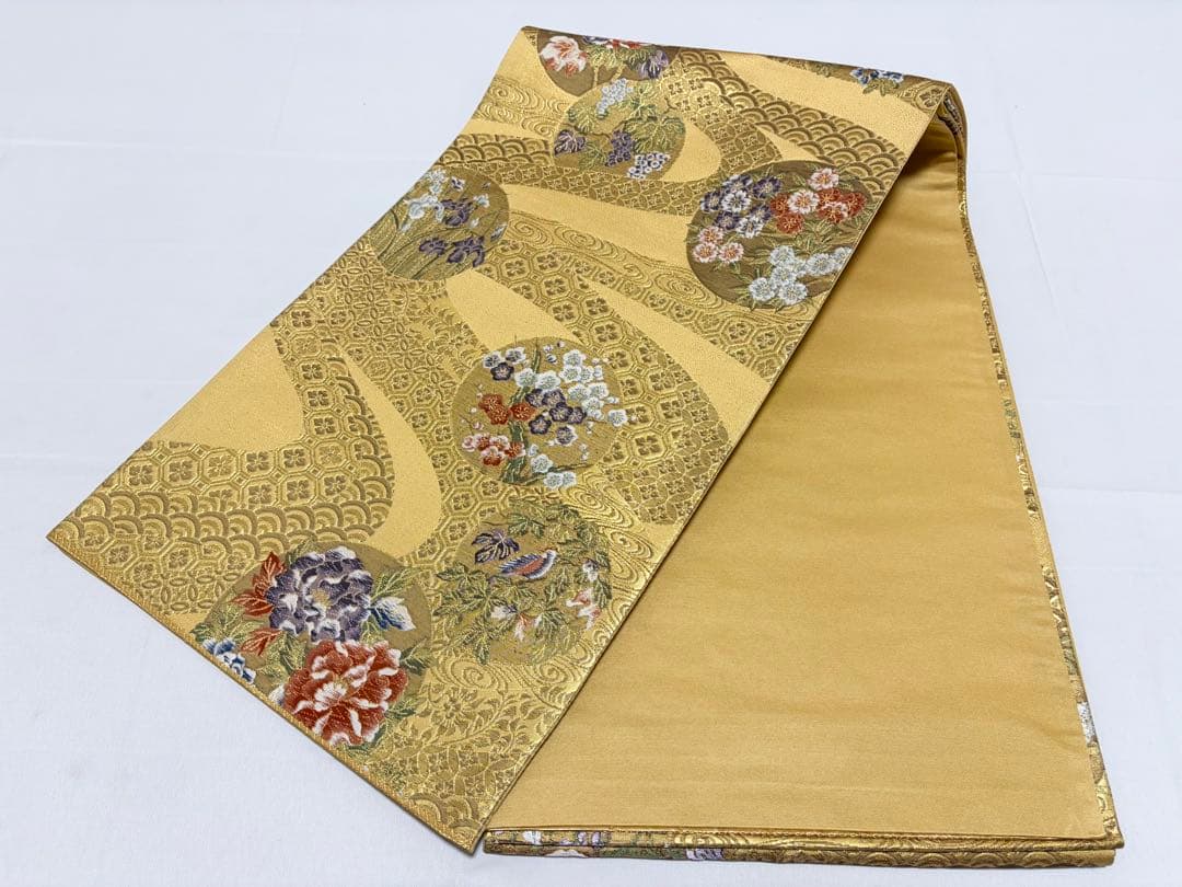 A5美品 花々 流水 葡萄 唐草唐花 華文 七宝 青海波 金糸 正絹 六通 袋帯