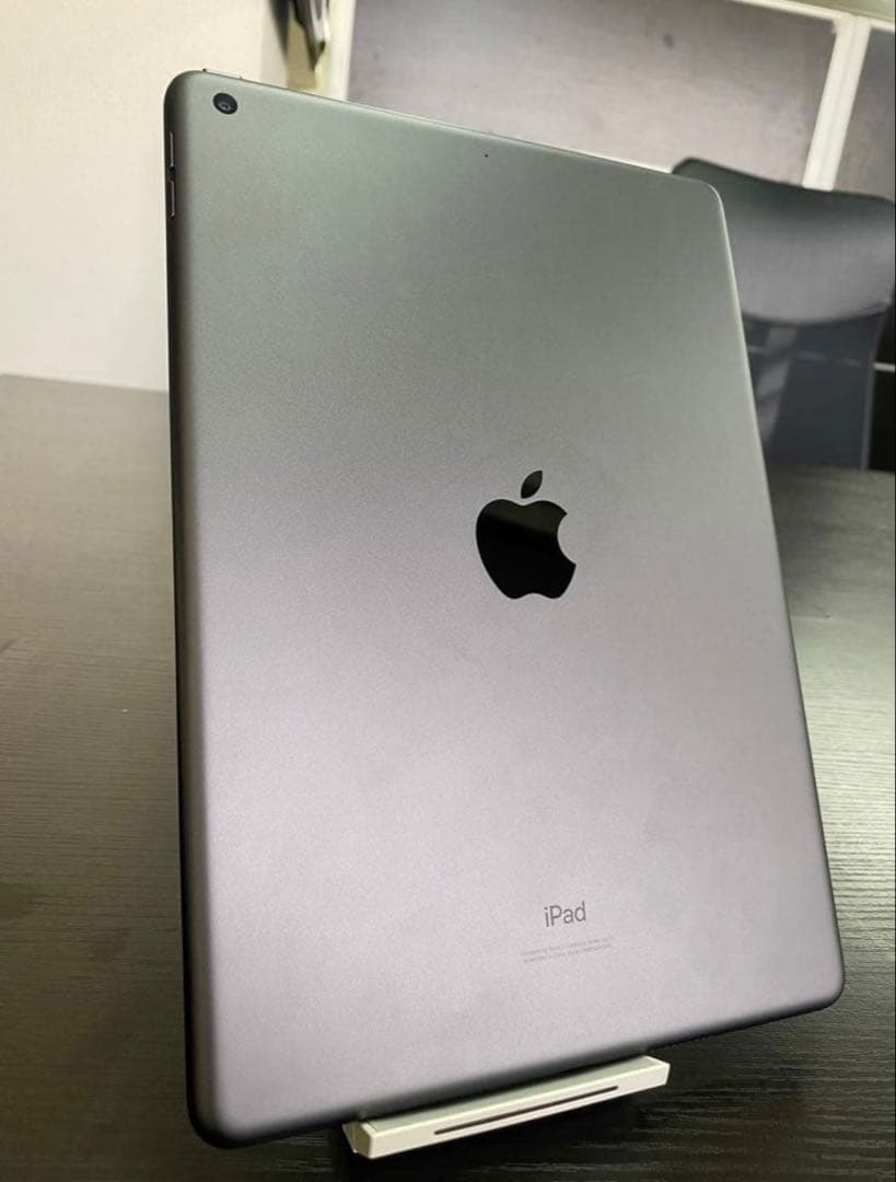 A2270 タブレット iPad 第8世代 大容量32GB 本体のみ