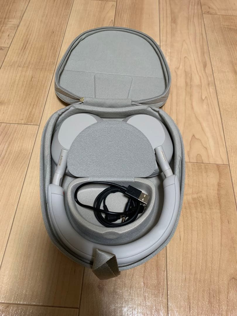 SONY WH-1000XM5 ワイヤレスヘッドホン 【美品】