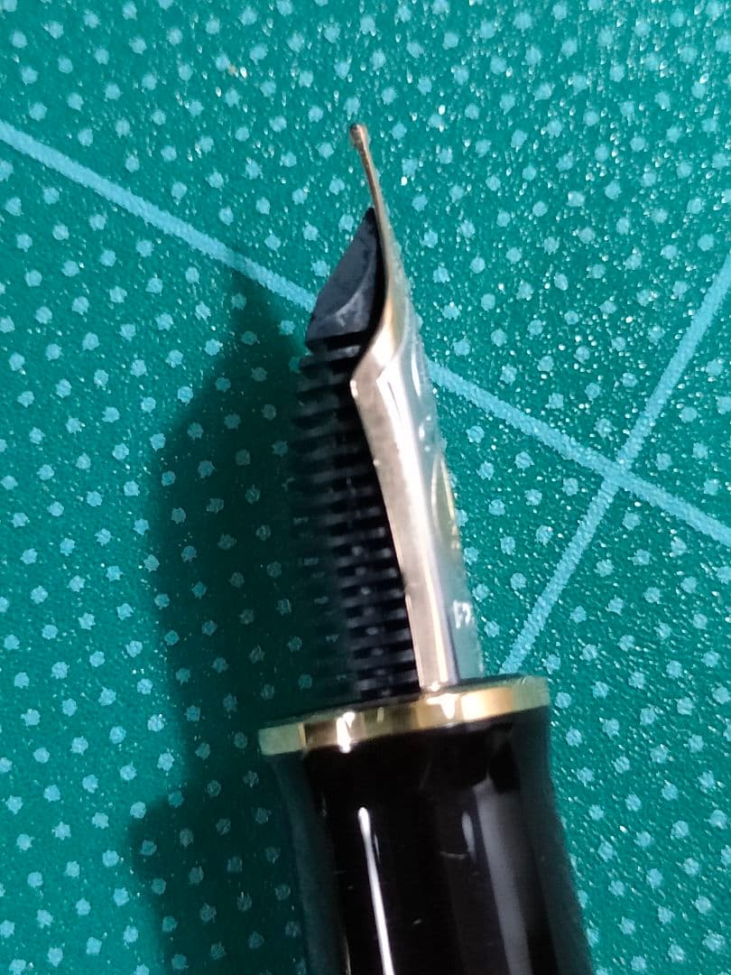 2017年　ペリカン　スーベレーン　m800 ルネッサンスブラウン　Fニブ