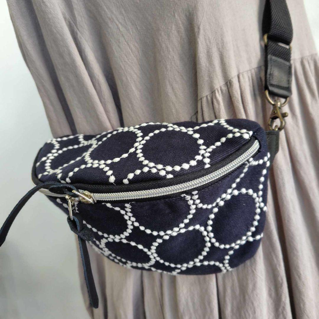 リ*ン様 ミナペルホネン/tambourine タンバリンネイビー×白/ボディー