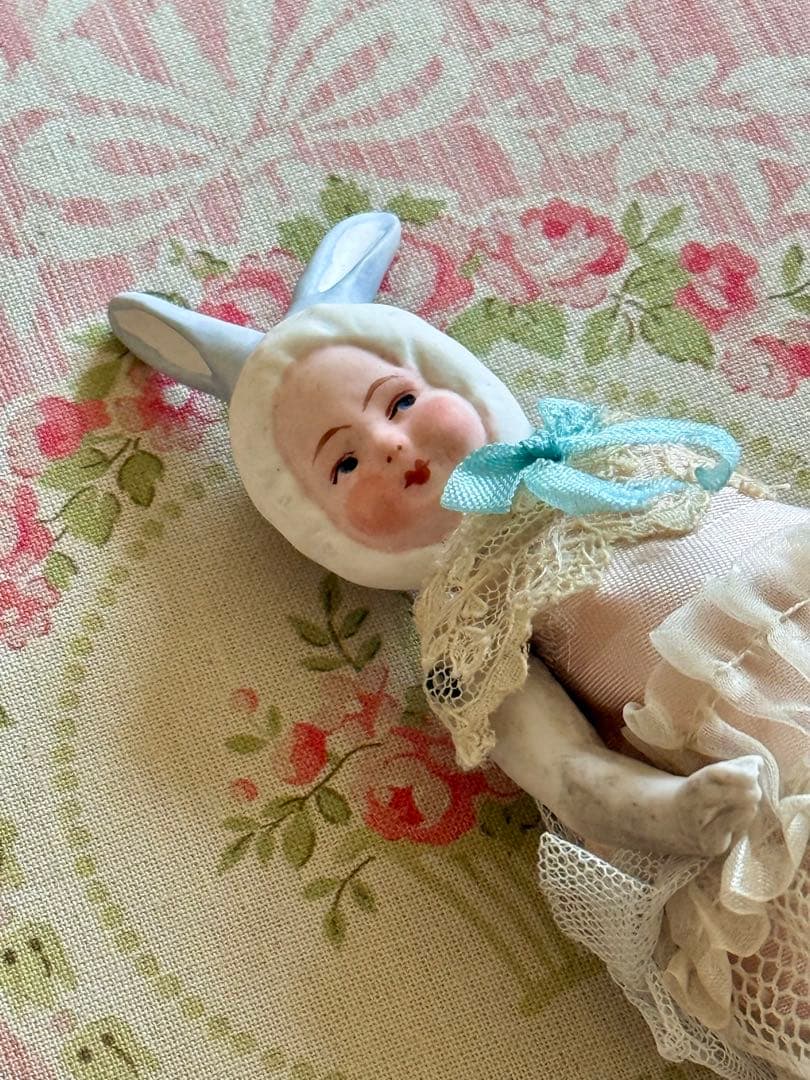 アンティーク　水色うさぎさん　ミニョネット　ドール　オールビスク