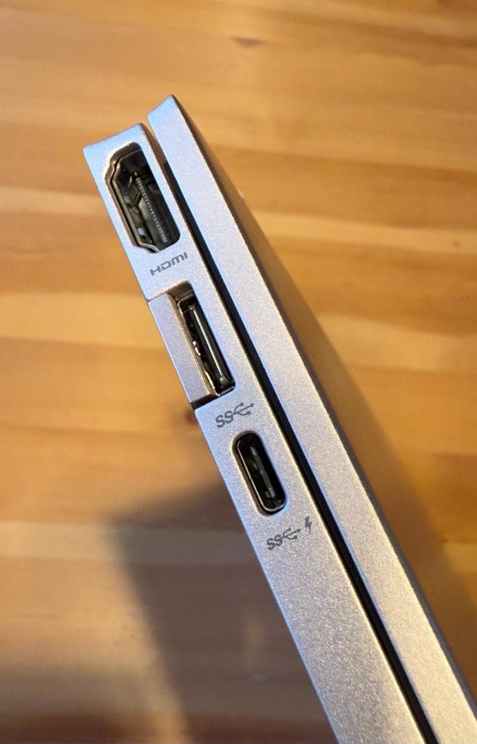 【美品】HP Pavilion Aero Laptop13-be1000