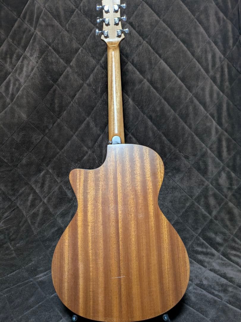 Naga Guitars　G-08OOC　値引き交渉します