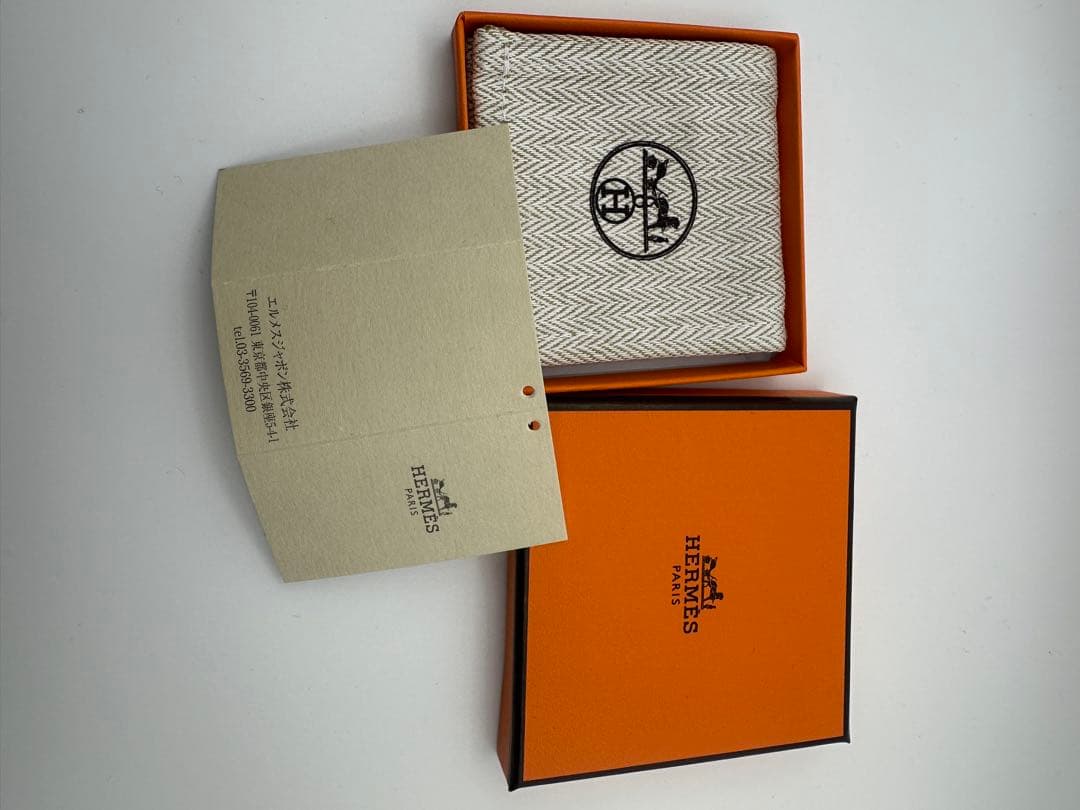 エルメス　Hロゴ片耳用ピアス　未使用品