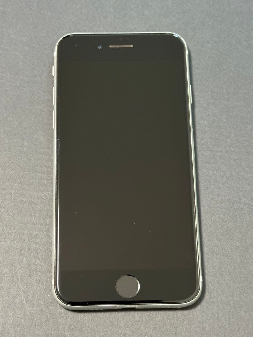 iPhone SE 第2世代　64GB 白　電池79%