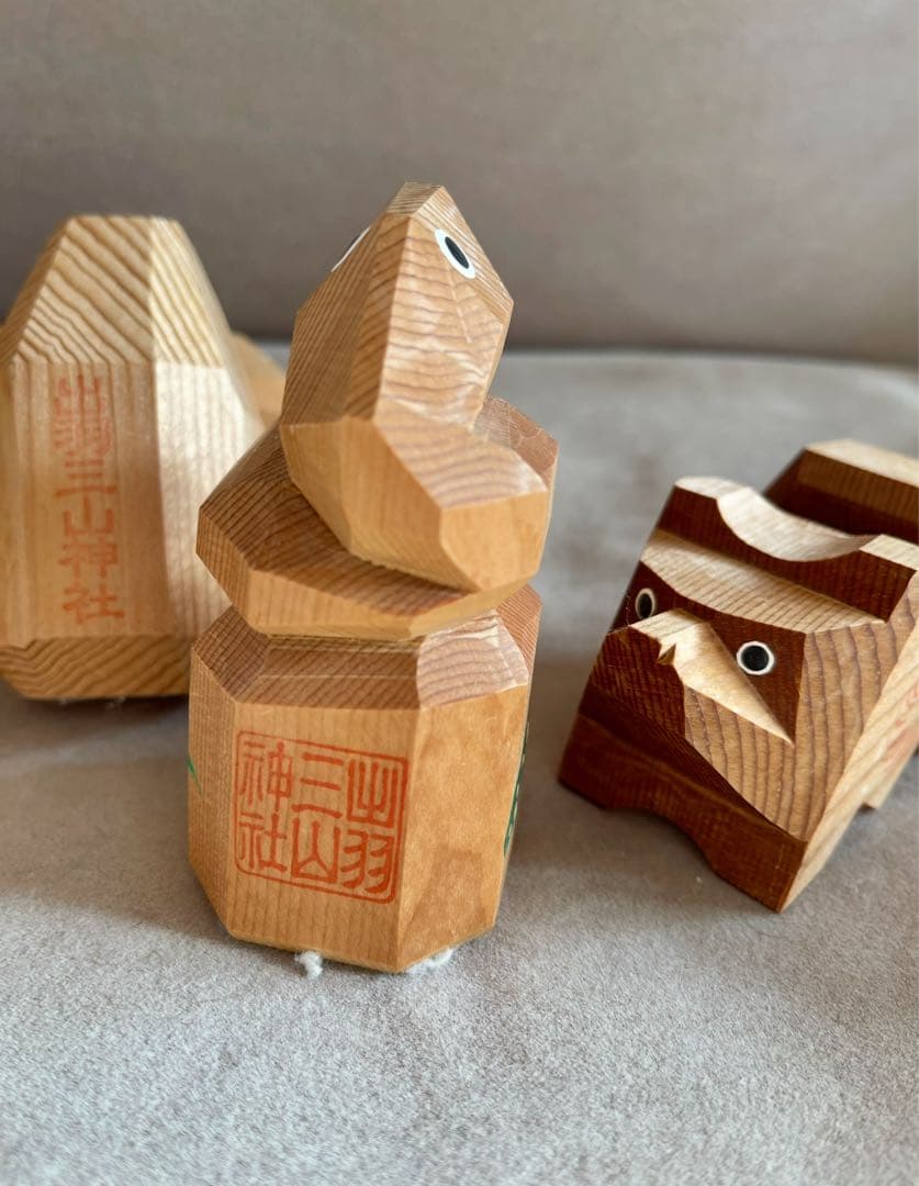 【貴重】出羽三山神社 一刀彫 干支人形 ３体セット