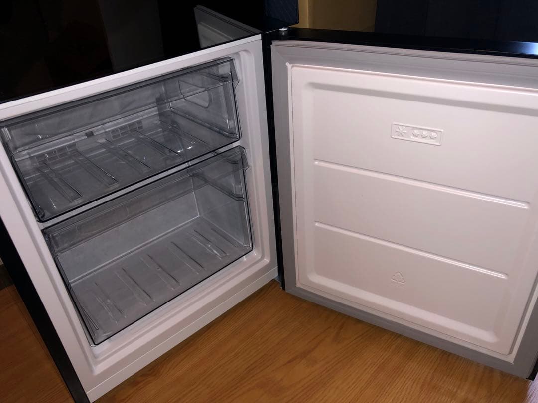 ミラーデザイン ブラック冷蔵庫