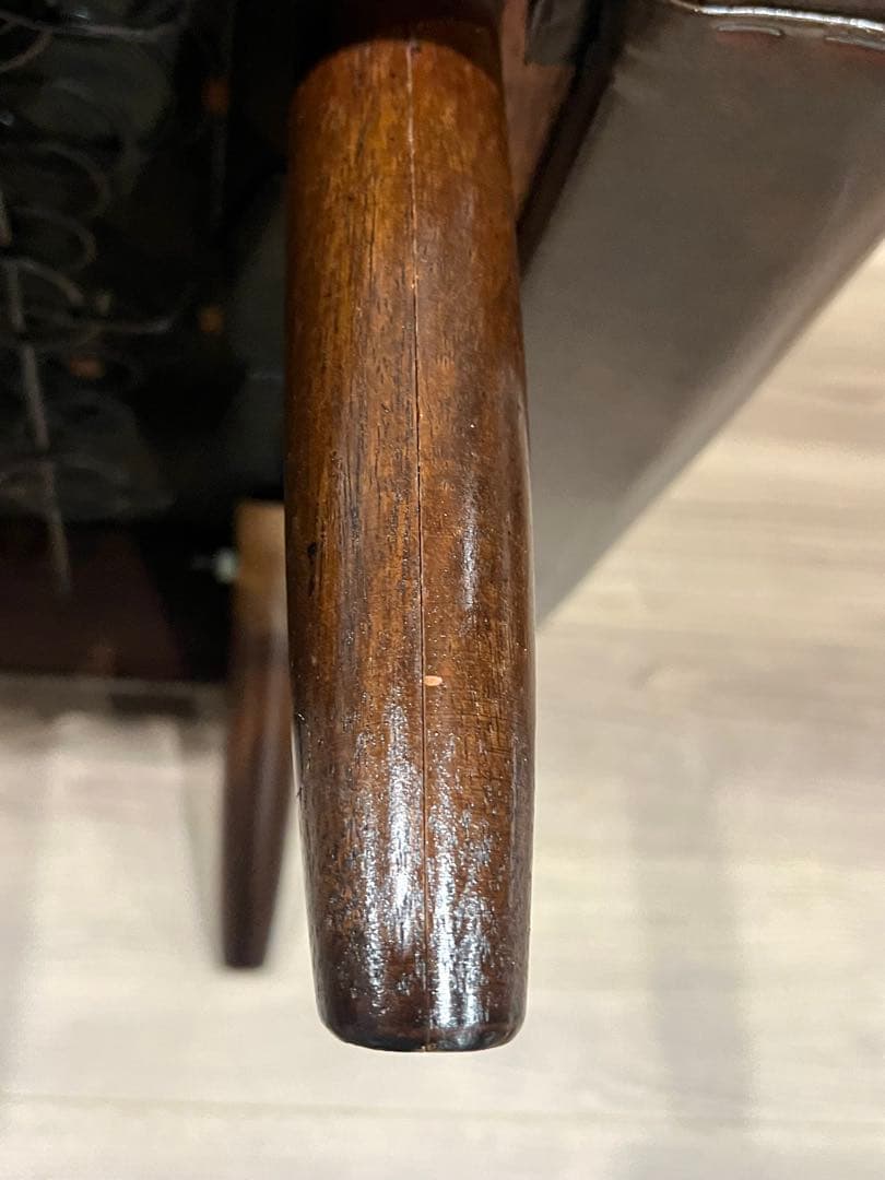 ヴィンテージレザー風 1人掛けソファ アームチェア 木製肘ブラウン クラシック