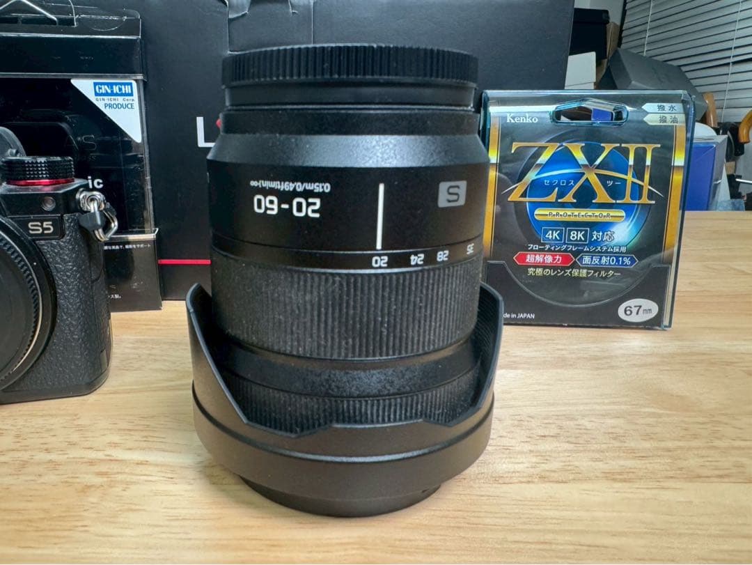 LUMIX S5 ミラーレス一眼カメラ 20-60mmレンズ付き