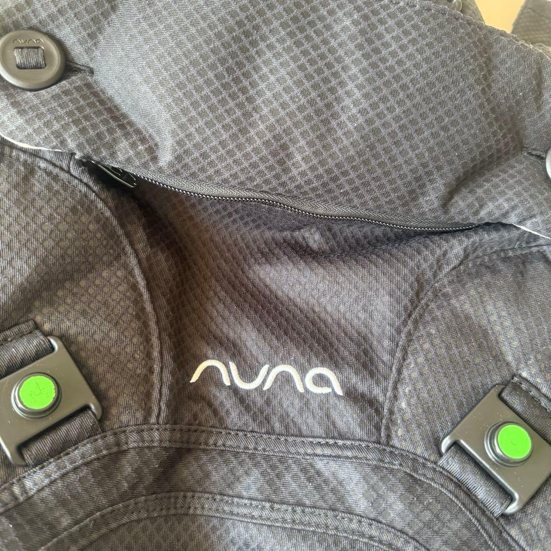 nuna 抱っこ紐　カドルクリック　キャビア