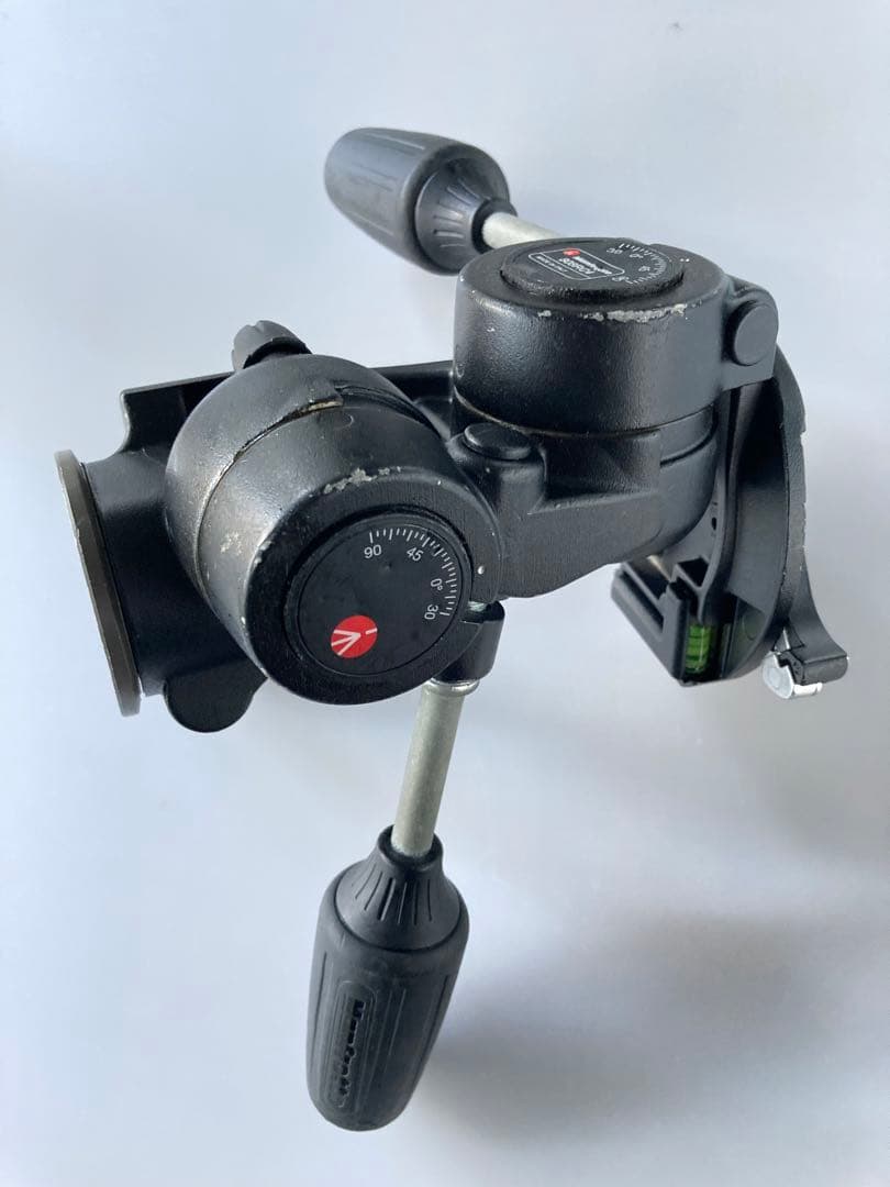 雲台808CR4とL型プレートMS050M4-RC4のセットです。