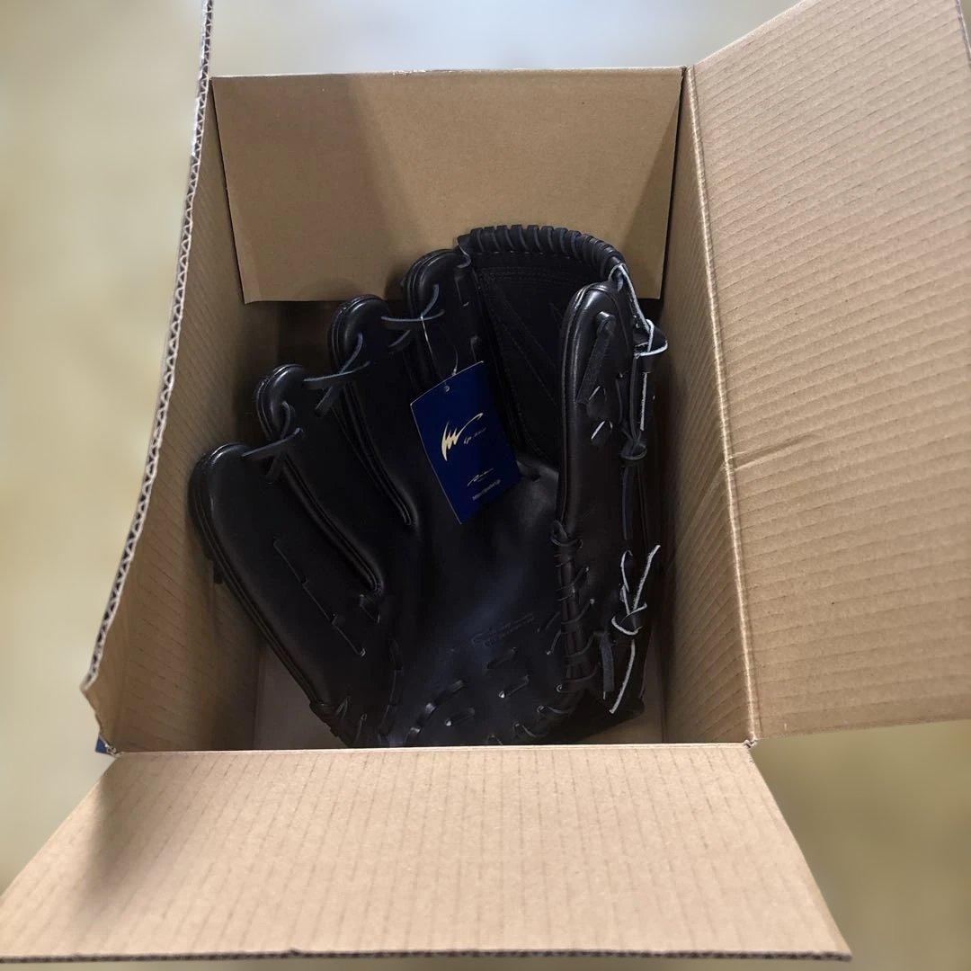 新品未使用タグ付きアイピセレクト硬式野球グローブ ブラック 投手用左利き用