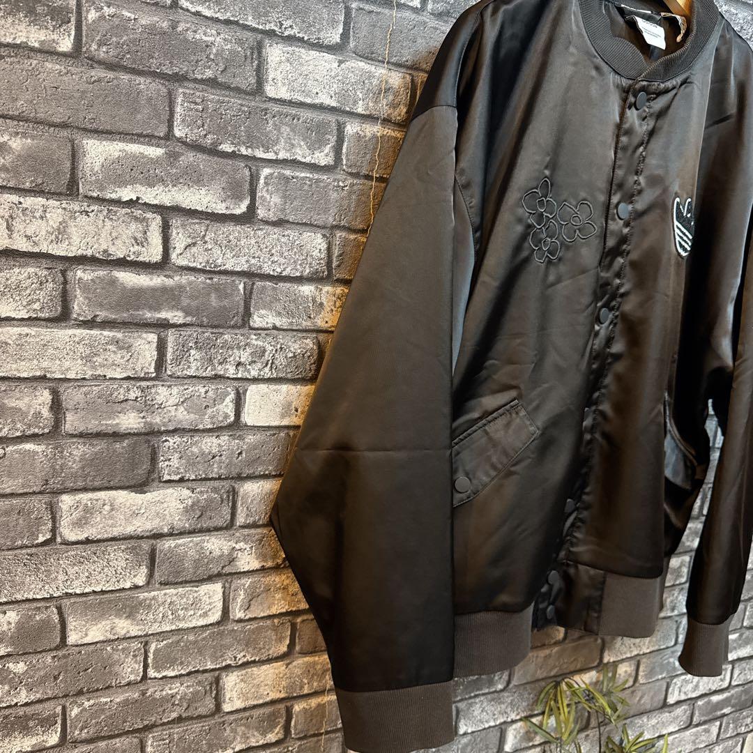 アディダス オリジナルス シュムーフォイル サテンボンバー 黒 L