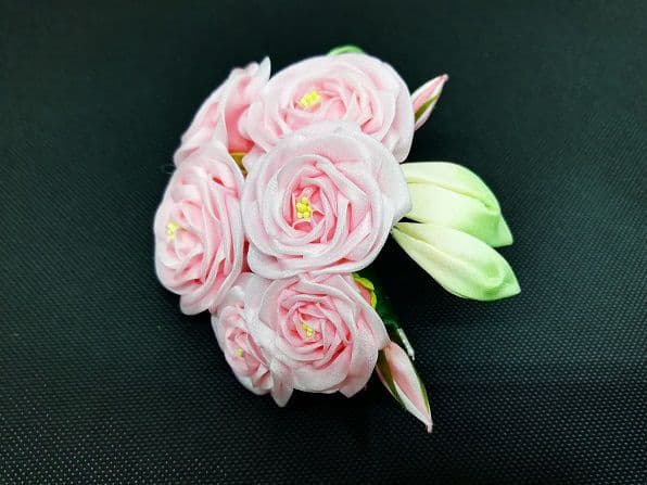 大きな つまみ細工 髪飾り 薔薇 成人式やウエディングに 振袖 結婚式 成人式