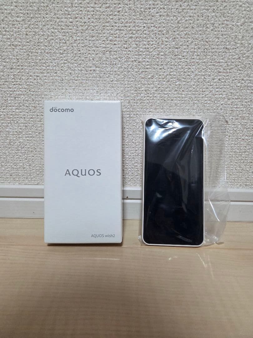 docomo AQUOS wish2 ホワイト 未使用