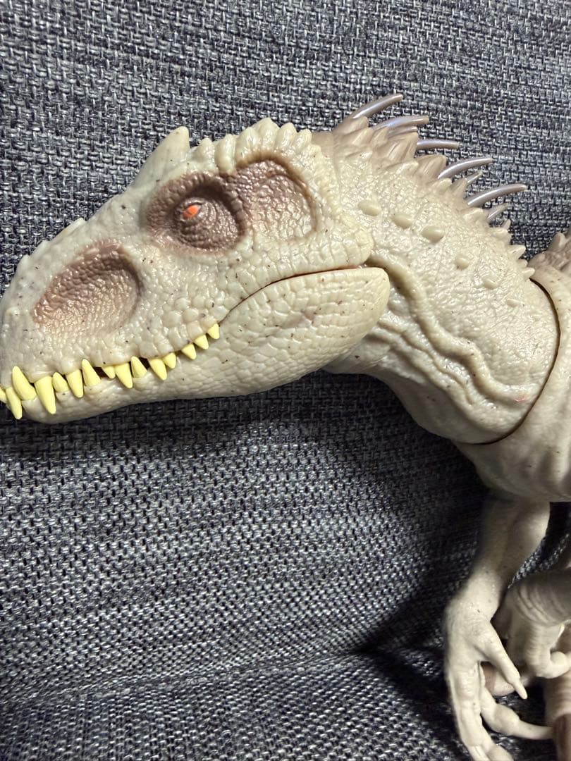 ジュラシックワールド4体