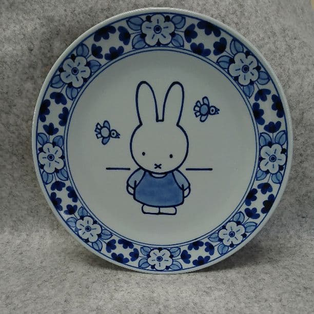 デルフト焼き ナインチェ皿 (ミッフィー)