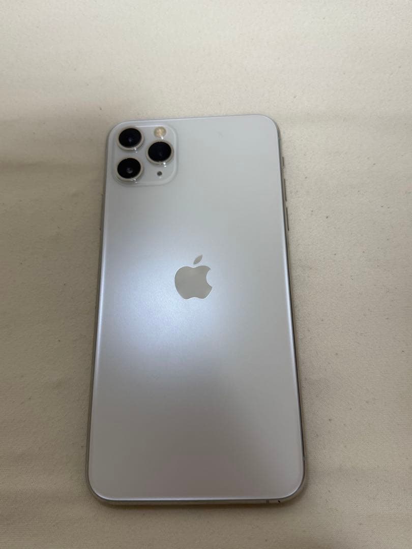 Apple iPhone 11 Pro シルバー　256GB
