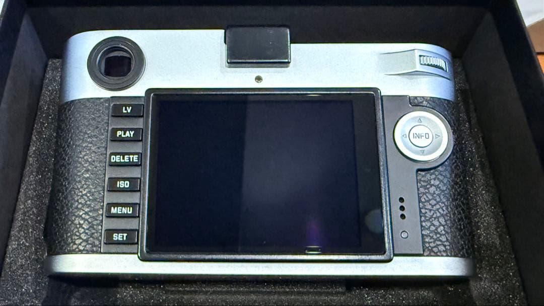 LEICA mp240 シルバー