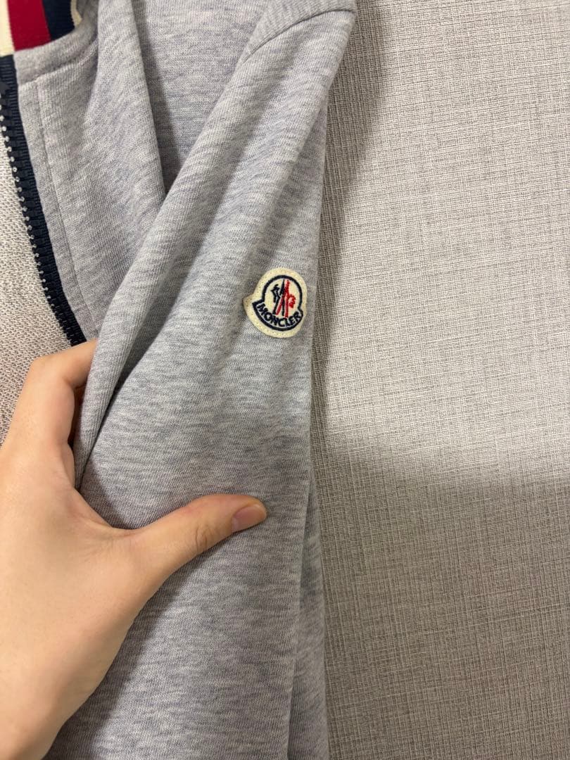 モンクレール　14A パーカー グレー