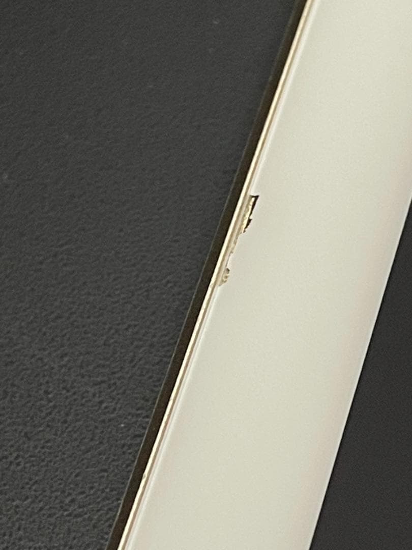 iPad 第5世代 Wi-fiモデル 128GB GOLD【訳あり】