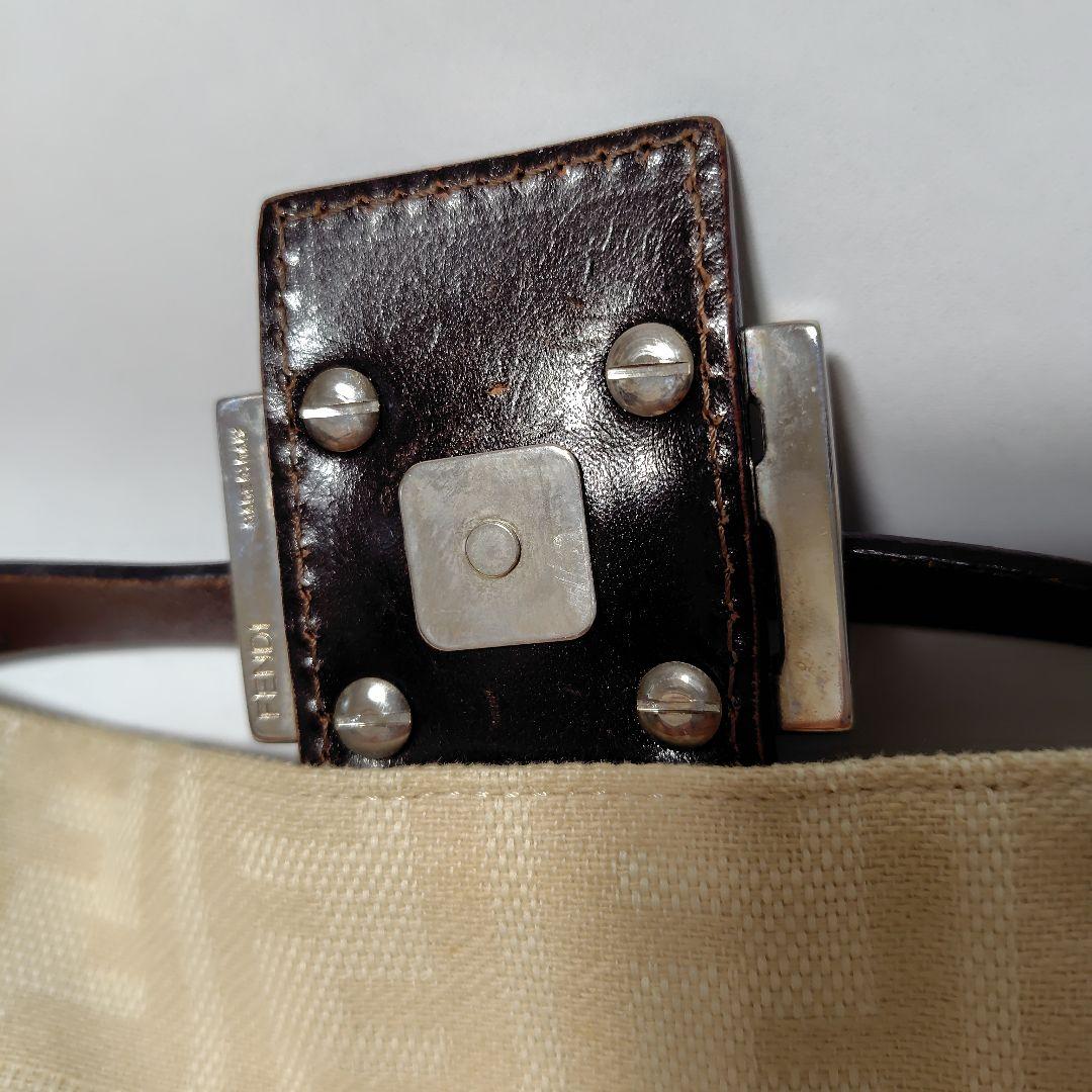 FENDI　ショルダーバッグ　ズッカ　フェンディ