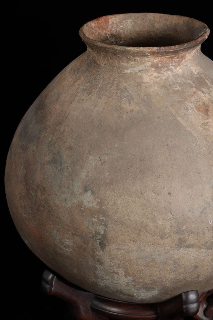 朝鮮美術 須恵器 新羅土器 壺 新羅無細土 出土品 木製台座 箱付 骨董 古美術