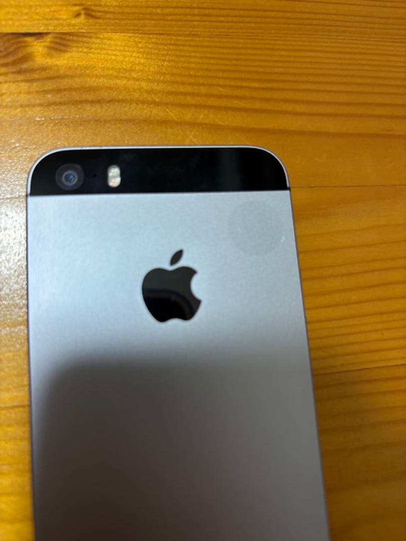 iPhone SE 1世代目　バッテリー100%