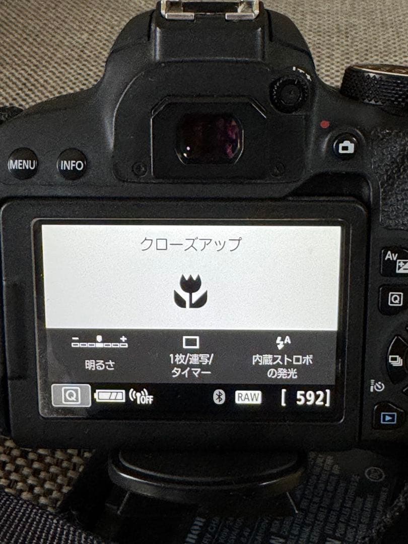 【本日限定】Canon Kiss9xi EF18-135mm デジタル　一眼レフ