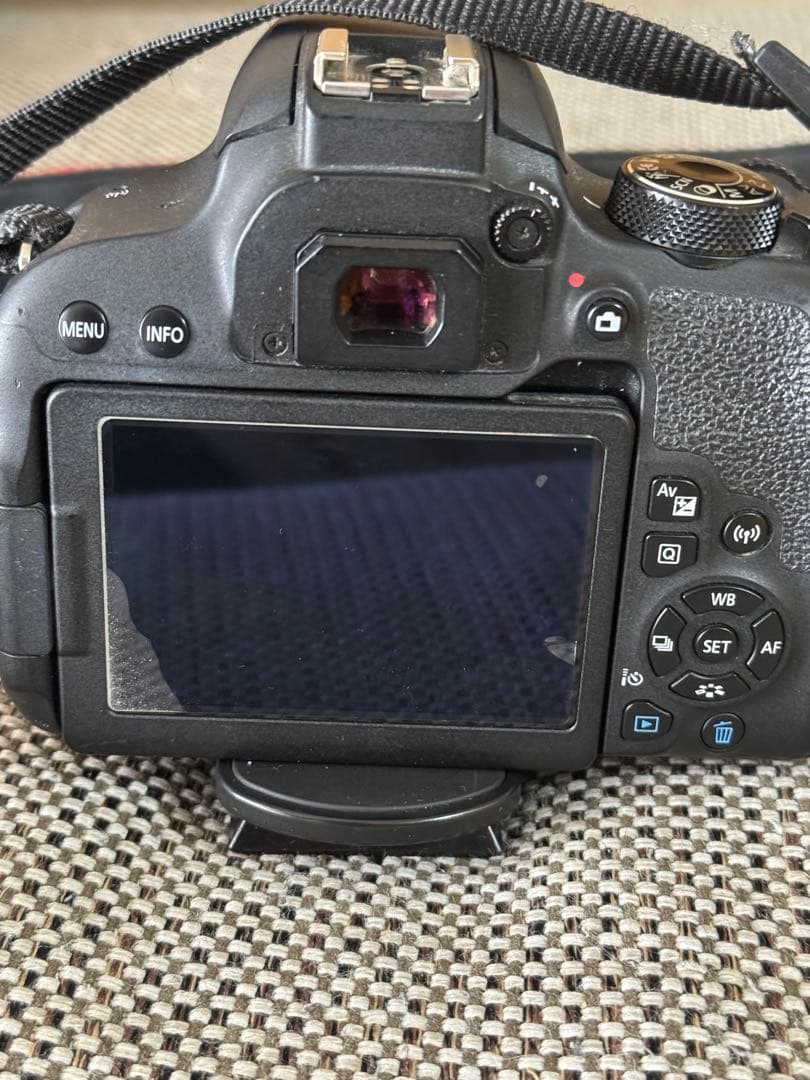 【本日限定】Canon Kiss9xi EF18-135mm デジタル　一眼レフ