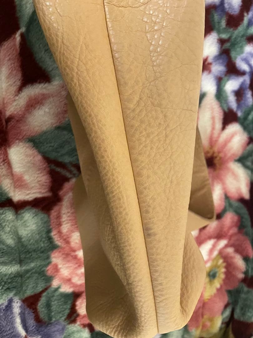 miu miu レザーハンドバッグ