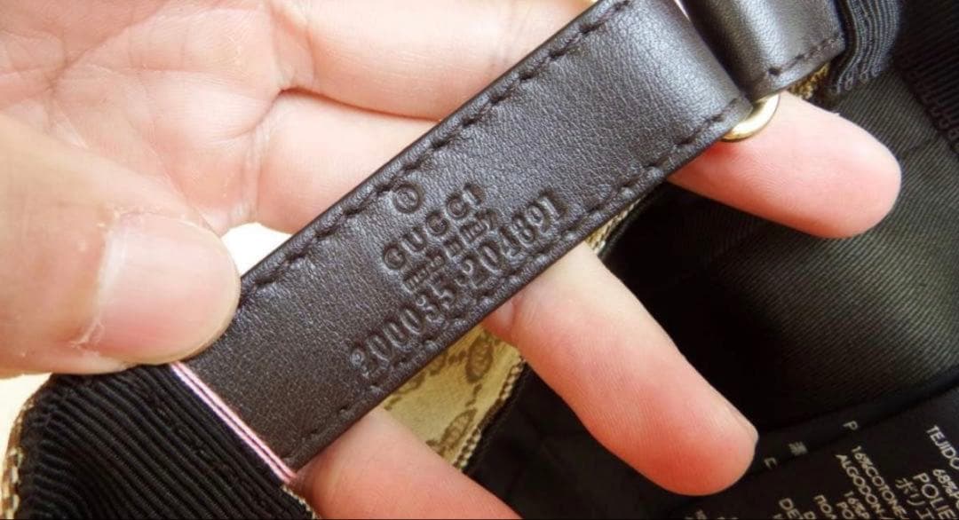 GUCCI　GGロゴキャップ グッチ キャップ