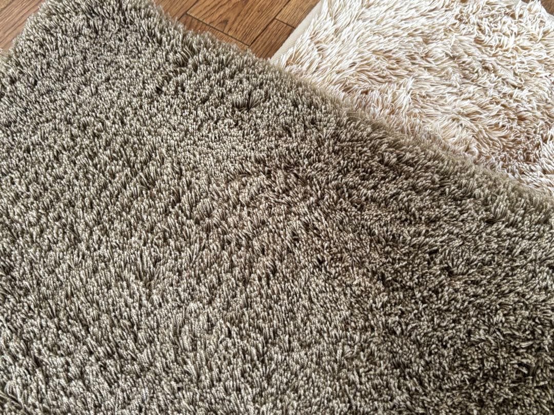 【新品】MOMO NATURAL(モモナチュラル)シャギーラグ　大判