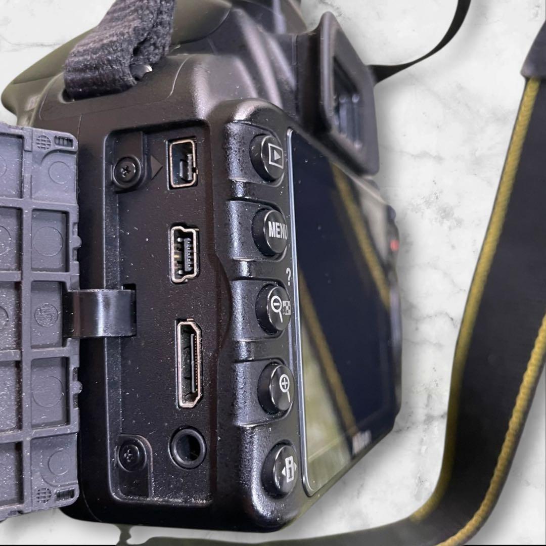 Nikon D3100 一眼レフ 18-55mm VRレンズ付