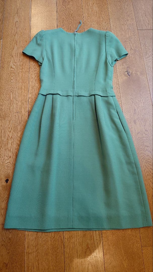2020年　フォクシー　ワンピース　エッセンス　グリーン　ウール　半袖　38