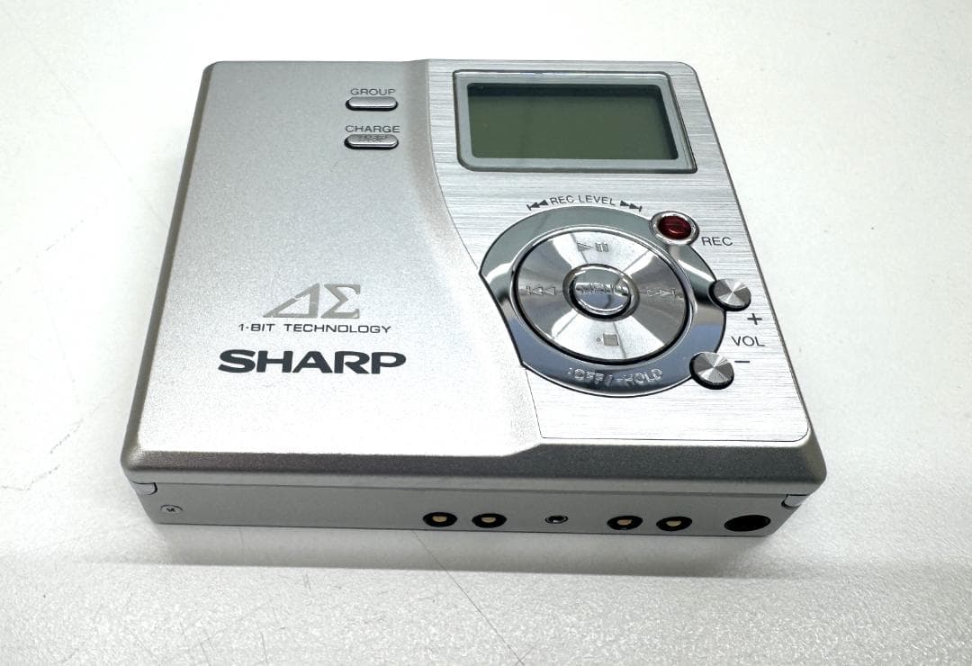 ★SHARP ポータブルMDプレーヤー Auvi MD-DR77