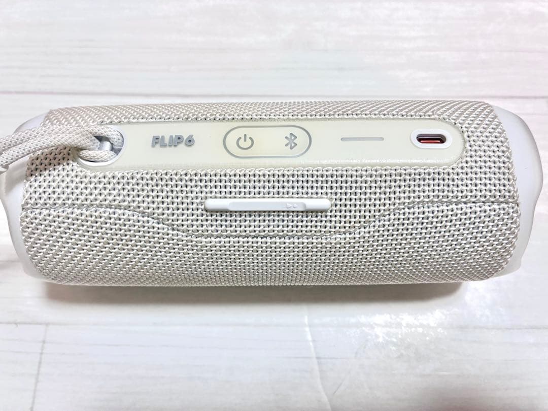 JBL FLIP6 ワイヤレススピーカー　ホワイト　白　耐水