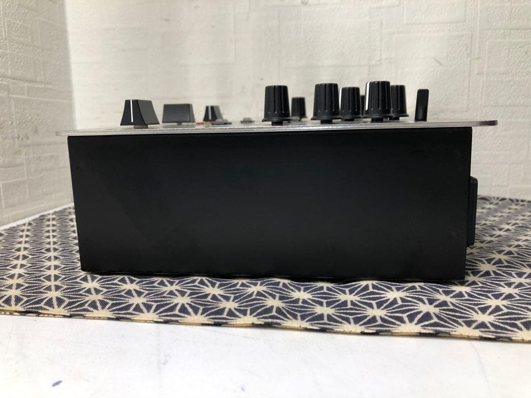 behringer ベリンガー　VMX-100