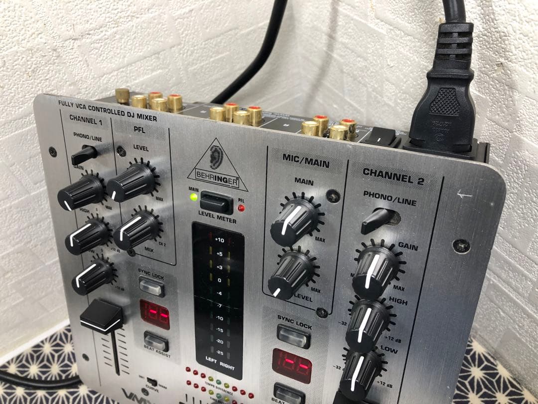 behringer ベリンガー　VMX-100