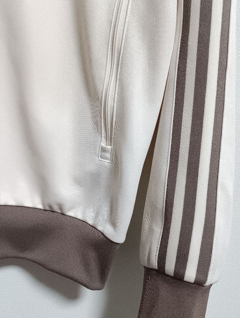 adidas ベージュ クラシック L 美品 JP2522