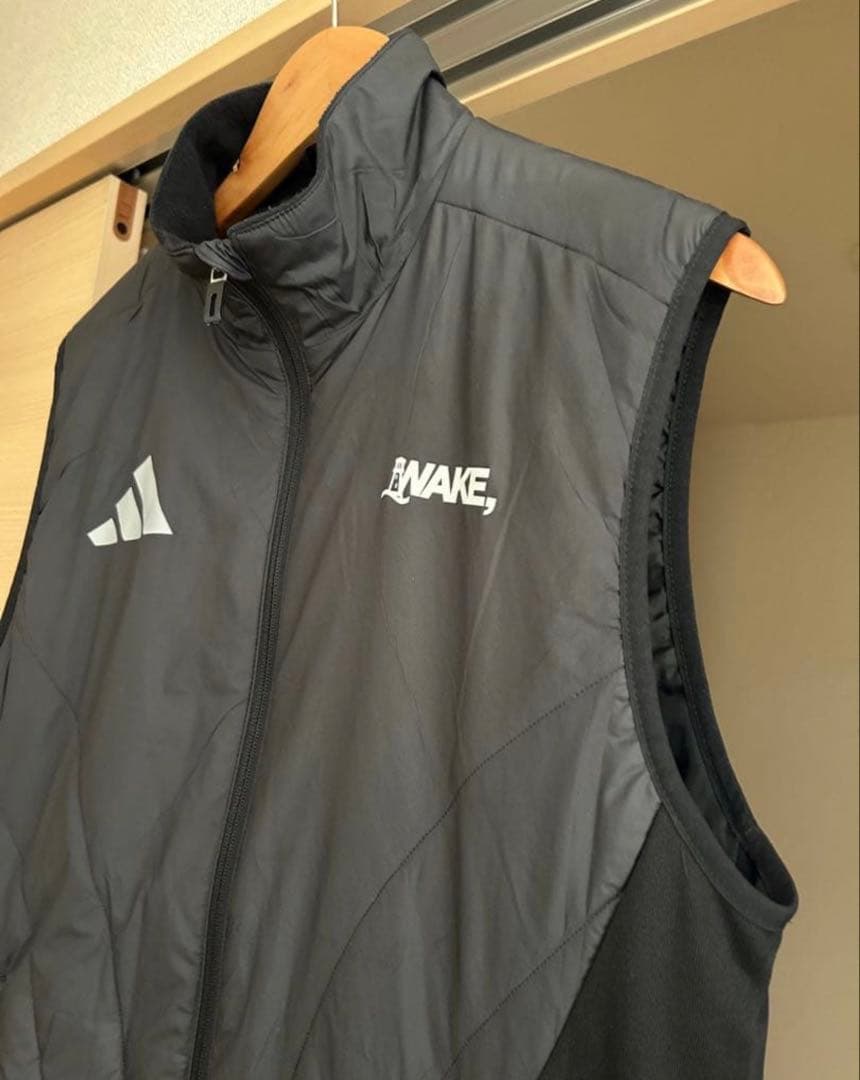 ウォーキング・ランニングウェア WAKE Sapporo adidas puff vest XL