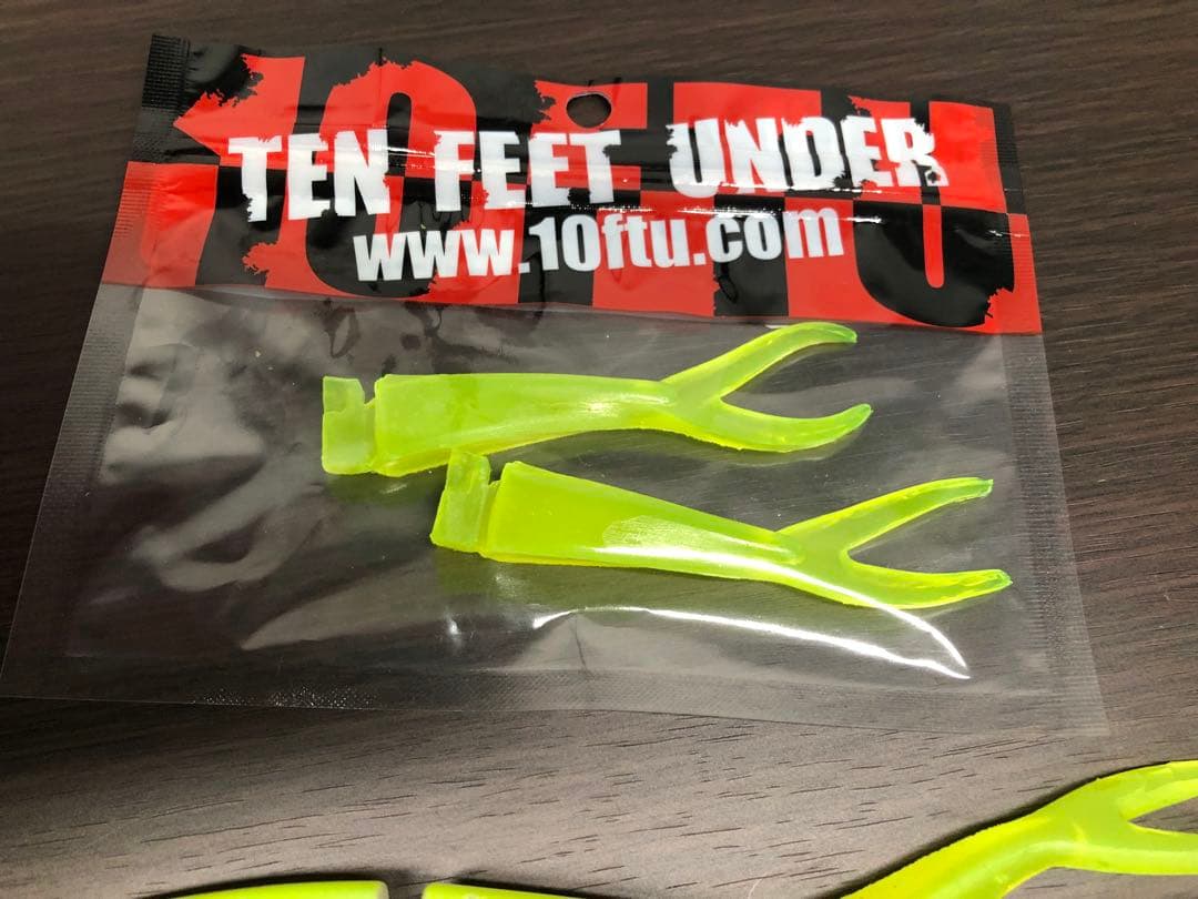 テンフィートアンダー　10FTU イェーガー　雷魚　チャ雷　美品　新品テール付き