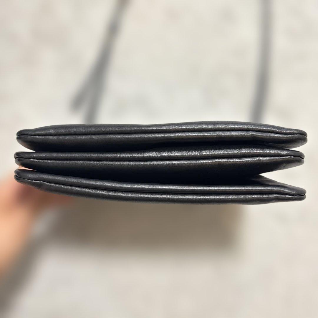 【最終値下】セリーヌ 新ロゴ トリオ ショルダーバッグ レザー 黒