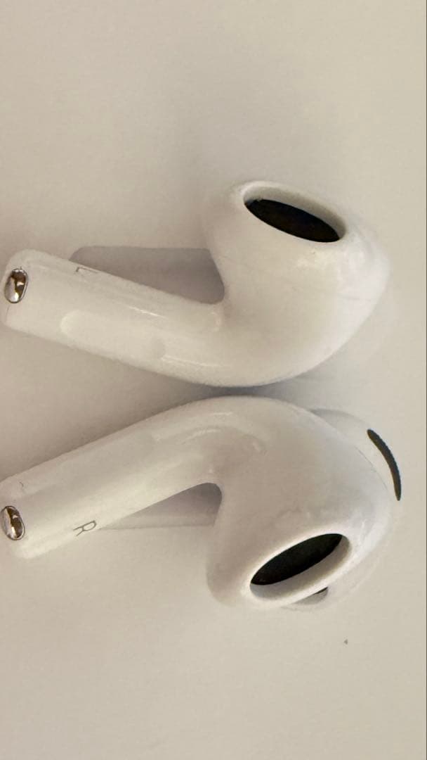 AirPods 第4世代 ノイズキャンセリングなし 正規品