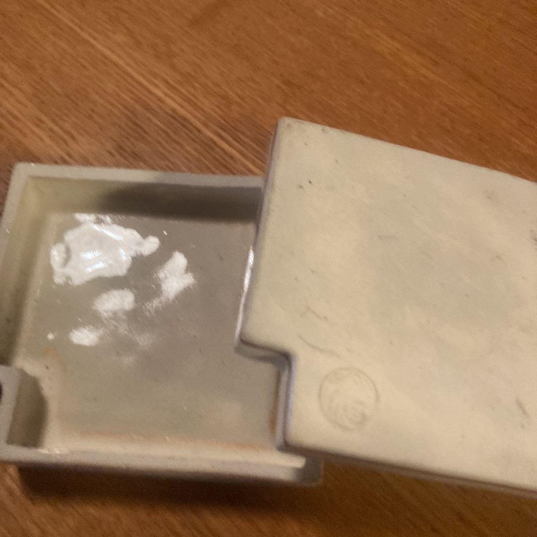 茶道具 香合 九谷焼 手描き 張り子犬文様 幅7.0cm奥行6.5cm高さ2cm