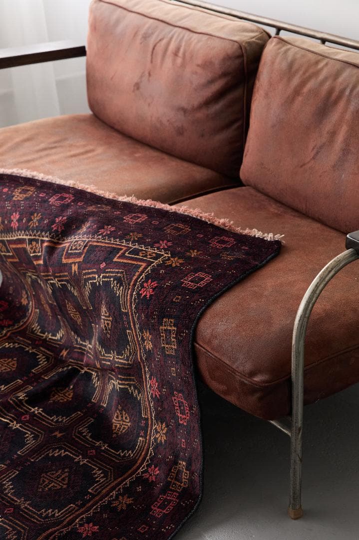 ヴィンテージラグ　トライバルラグ　バルーチ族（198×107cm）黒　紺　赤