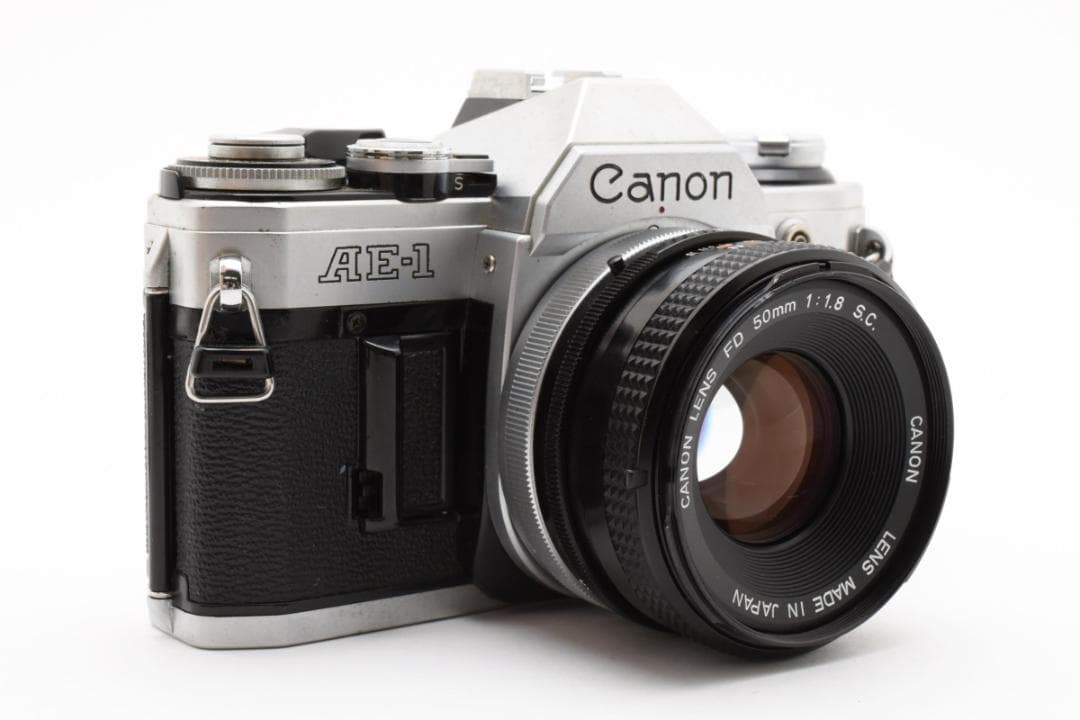 フィルムカメラ Canon AE-1 Silver + FD 50mm f1.8 s.c