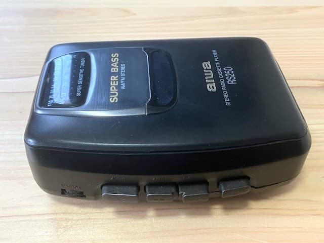 超重低音機 整備済完全動作品 AIWA HS-RS250 ラジオ内蔵 ブラック